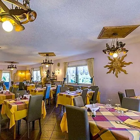 Siera Hof Hotel *