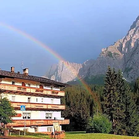 Hotel Siera Hof *
